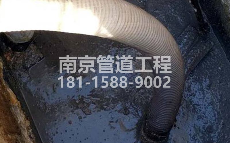 213锁金村抽粪